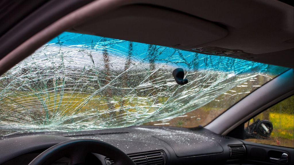 Una joven pasa 48 horas atrapada con sus amigos muertos tras sobrevivir a un accidente de tráfico en Cardiff