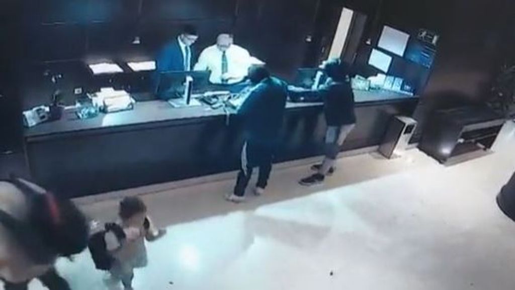 Así fue el atraco a punta de pistola en un hotel de Alcorcón