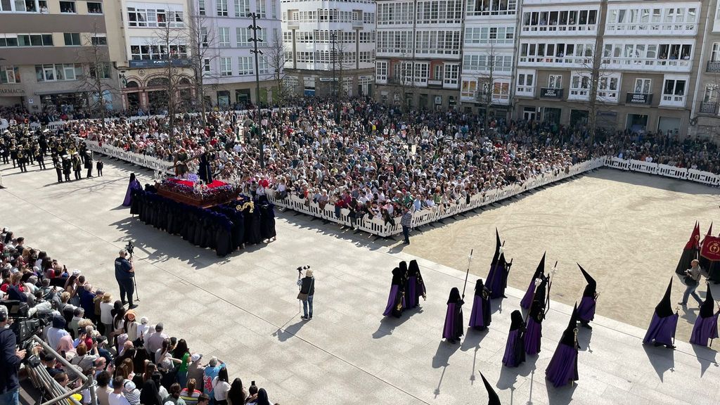 La procesión del Santo Encuentro de Ferrol fue una de las más multitudinarias el pasado Viernes Santo