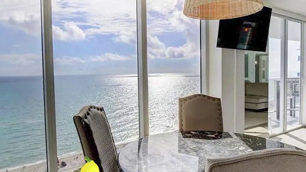 Las espectaculares vistas al mar desde el comedor del apartamento de Ana Obregón