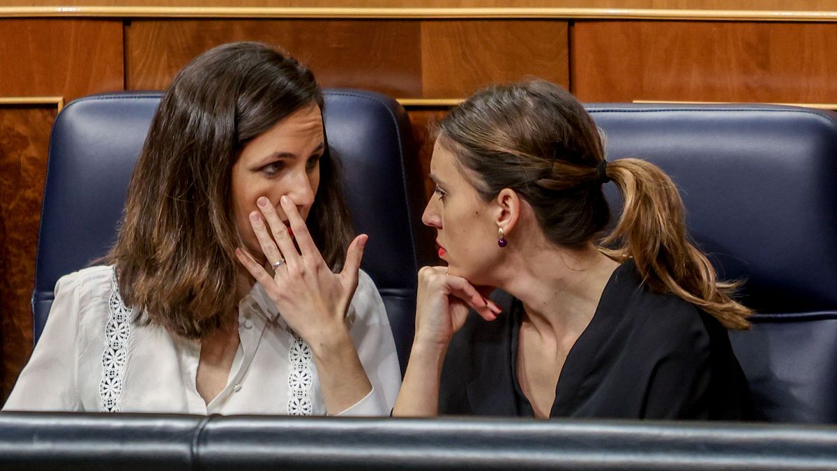 Las ministras de Podemos, Ione Belarra e Irene Montero, en el Congreso