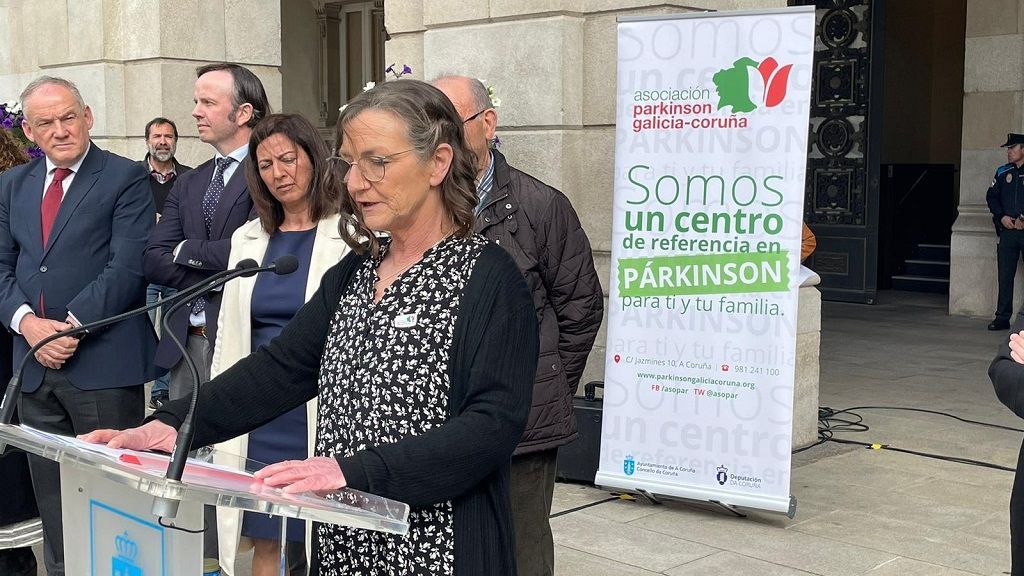 Susana Amaro, enferma de párkinson en un acto en A Coruña por el Día Mundial del Parkinson