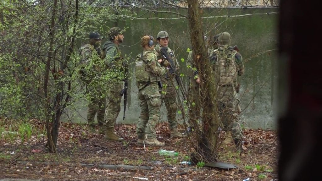 Combatientes españoles se entrenan en Ucrania para combatir a Rusia