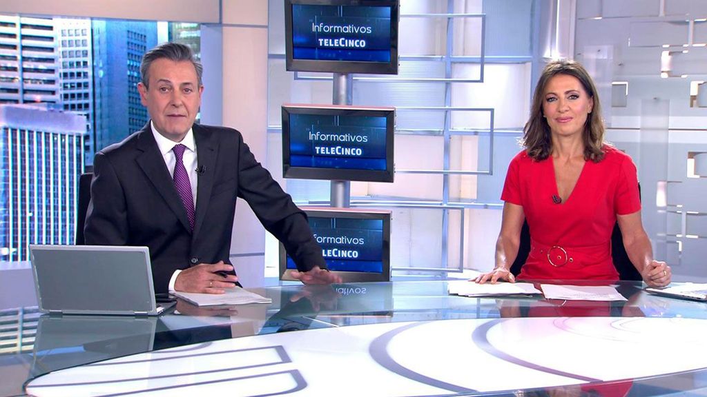 Con José Ribagorda y Ángeles Blanco Informativos Telecinco 2023 Mediodía 15/04/2023