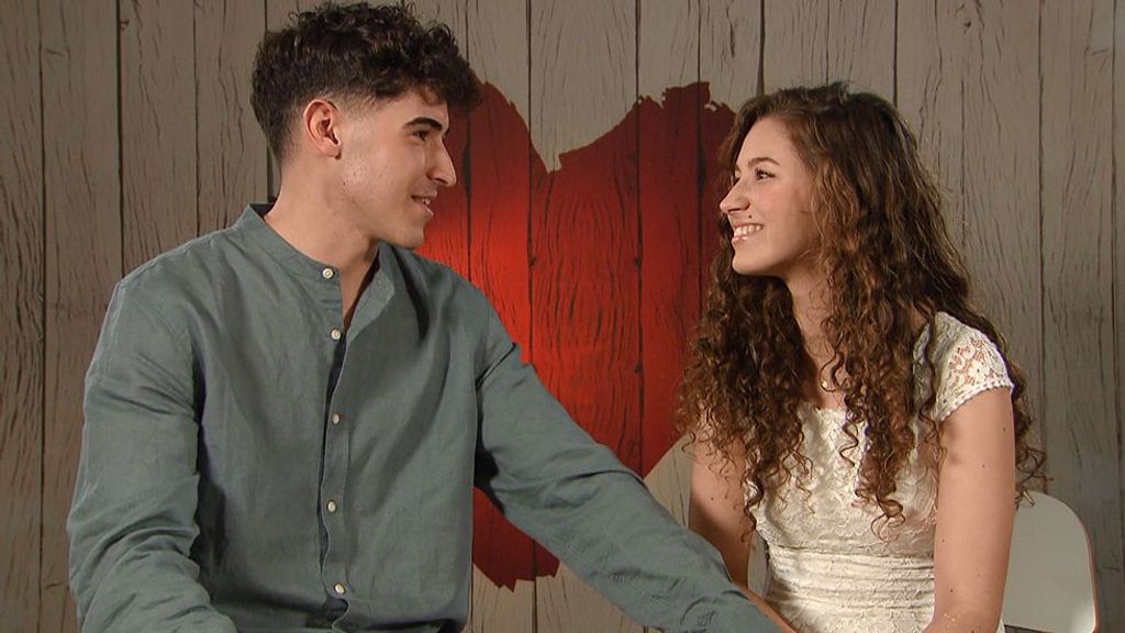 Sofía y Mario durante su cita en 'First Dates'