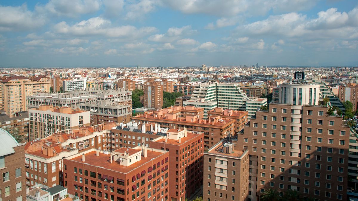 Varias viviendas en la ciudad de Valencia, que tiene 279 inmuebles de la Sareb