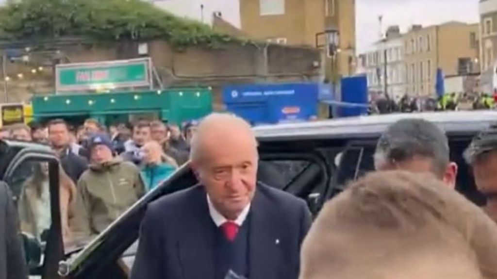 El rey emérito, en Stamford Bridge para ver el partido entre el Chelsea y el Real Madrid