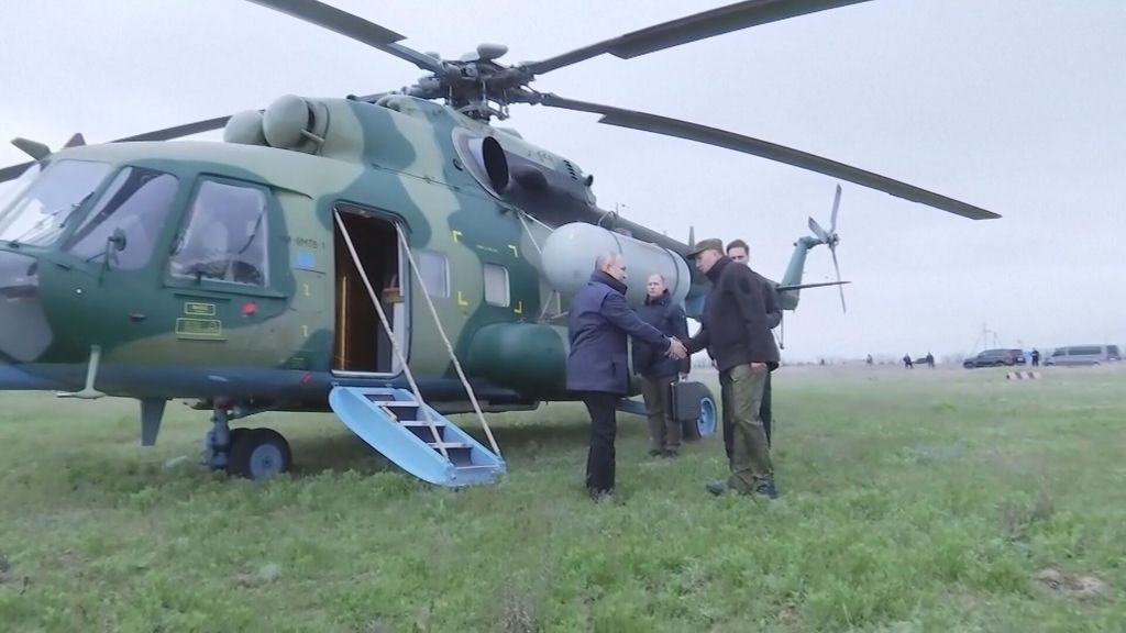 Vladímir Putin visita por sorpresa Jersón y Lugansk por primera vez desde el inicio de la guerra en Ucrania