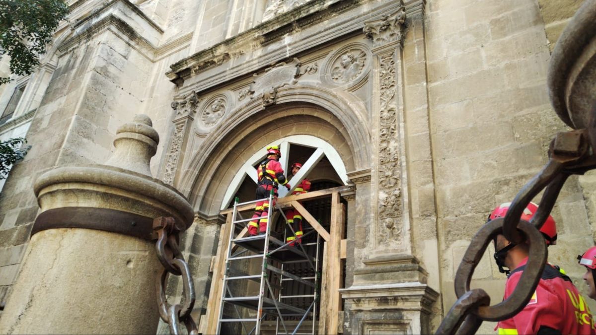 Simulacro de terremoto en la Catedral de Granada para proteger el patrimonio histórico