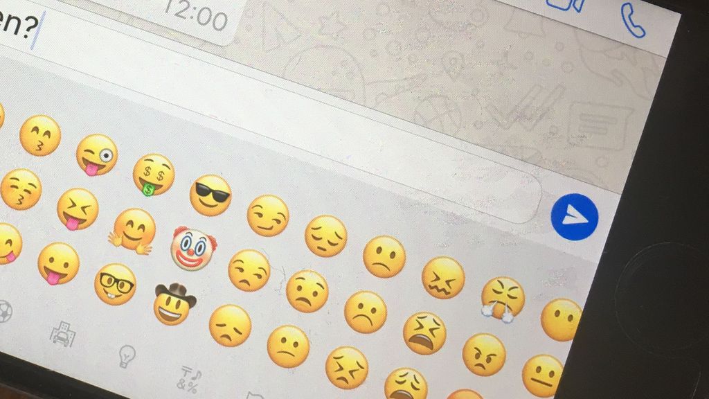 WhatsApp prepara la llegada de los emoji animados