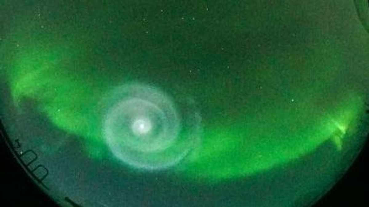 Espiral sobre Alaska causada por un cohete de SpaceX