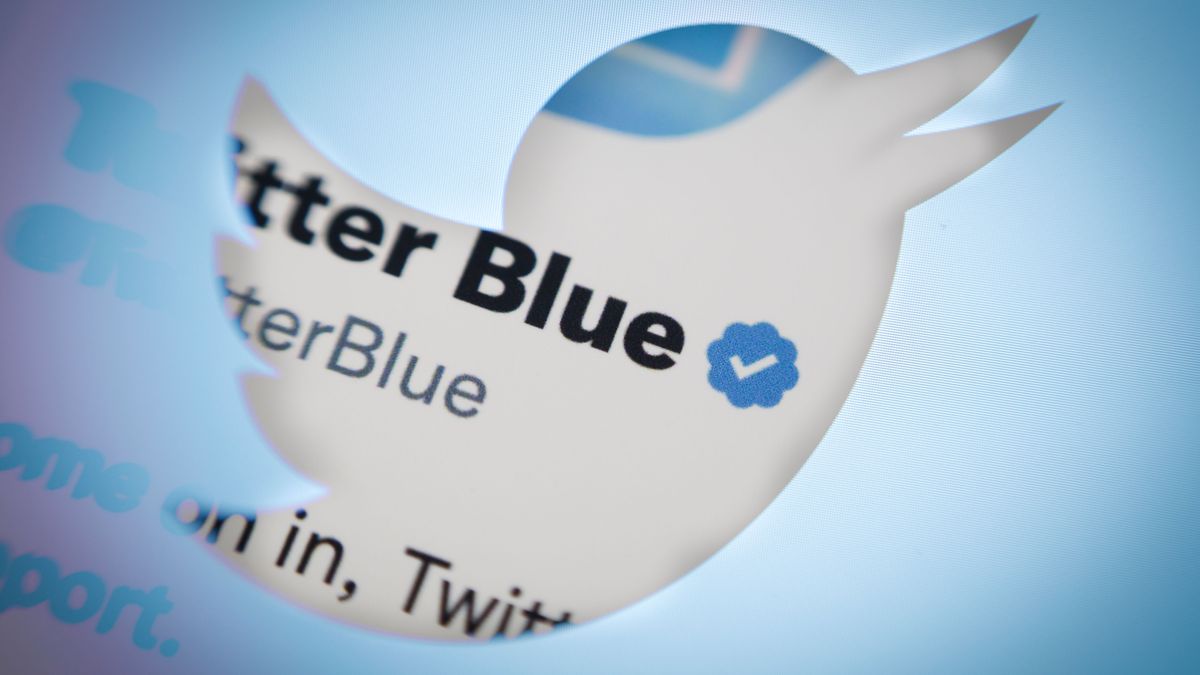 Twitter quita el verificado a cientos de famosos que no han pagado: la reacción de Ibai y otras celebridades