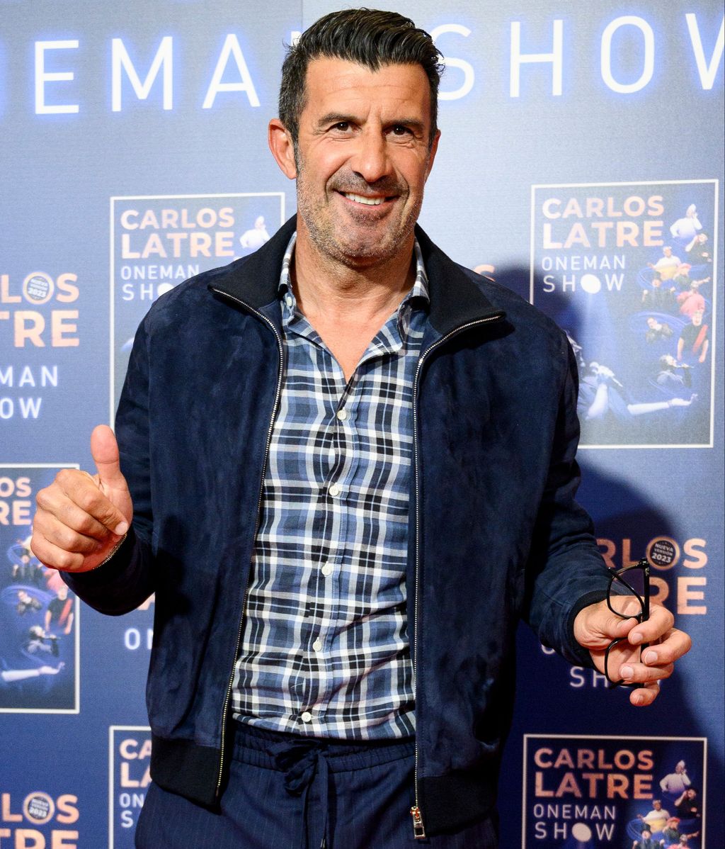 Luis Figo, en la función 250 de 'One man show', el espectáculo de Carlos Latre