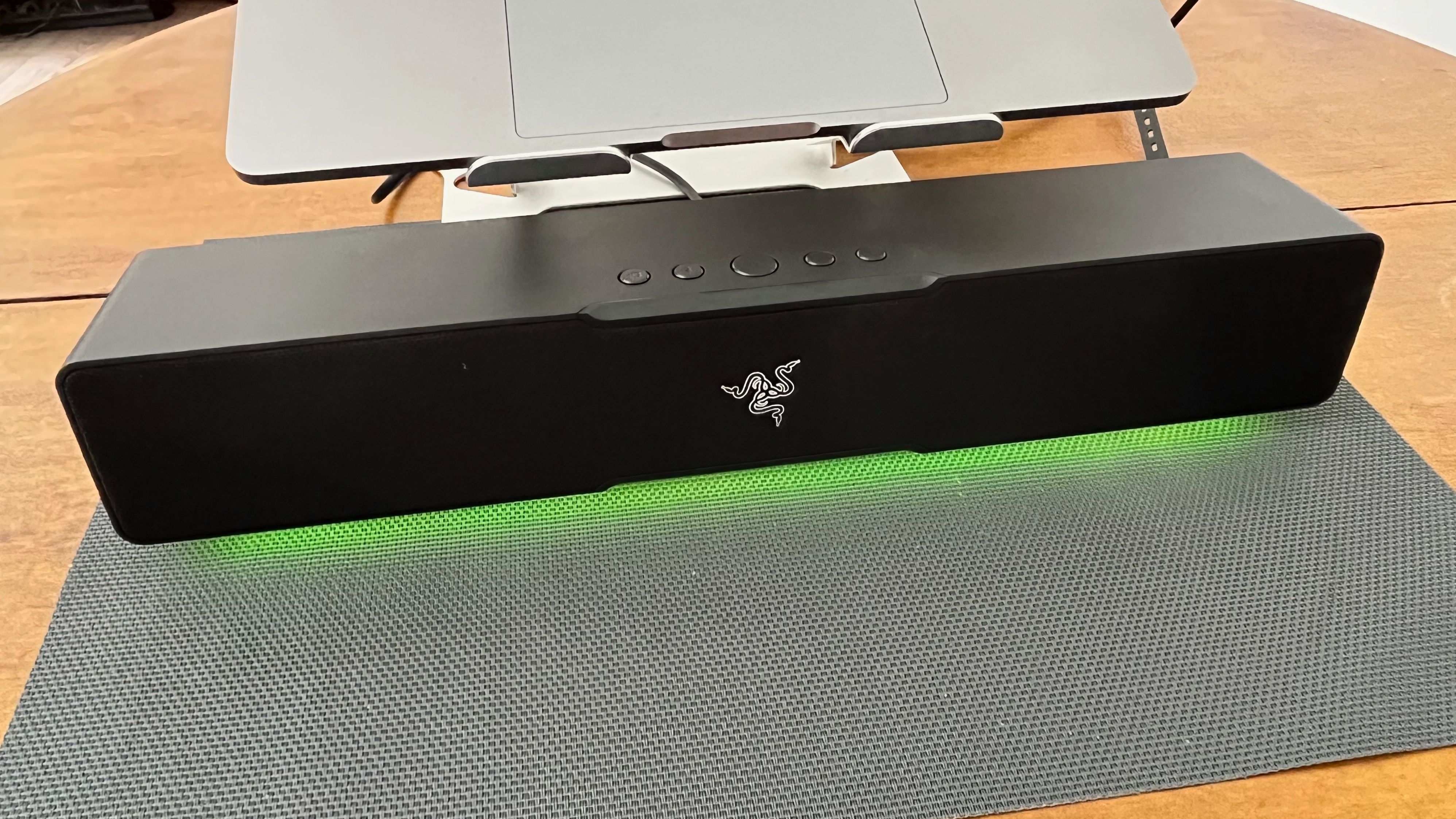 Razer Leviathan V2 X