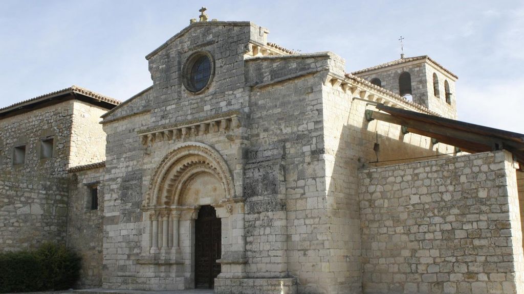 Iglesia de Santa María, en Wamba, donde se encuentra el Osario.