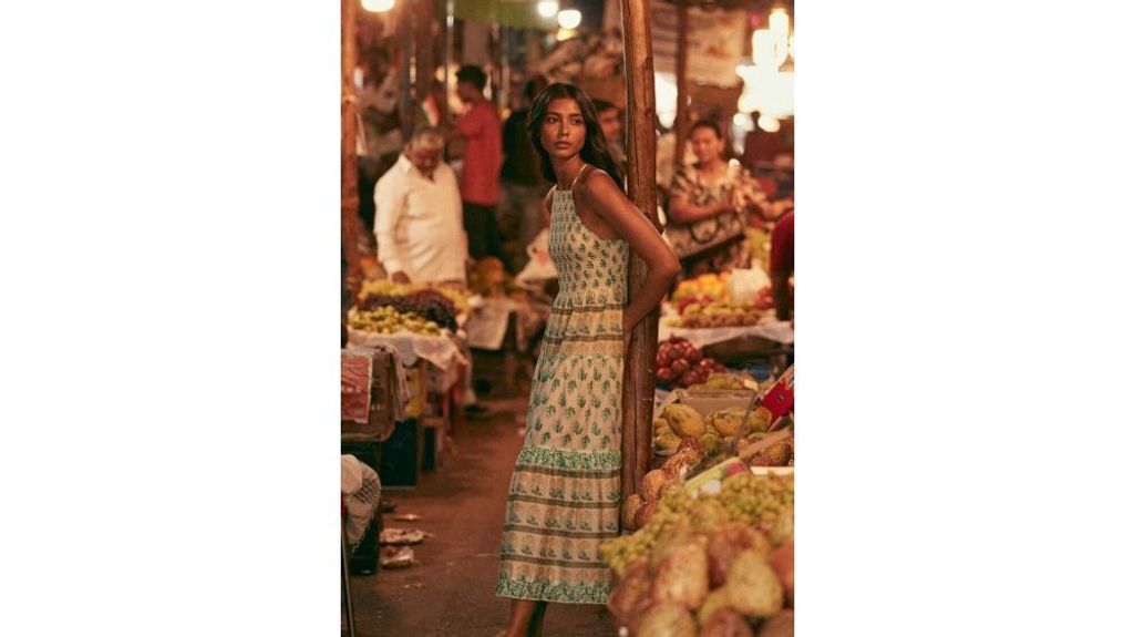 Vestido Midi Nido de Abeja