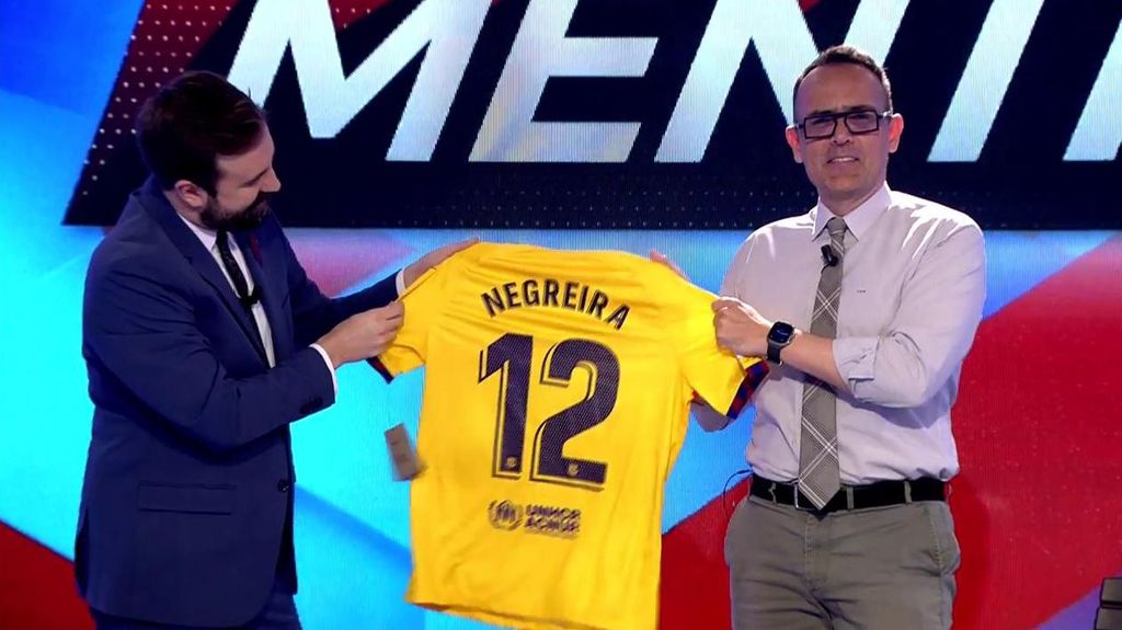 Risto Mejide consigue su camiseta de Negreira