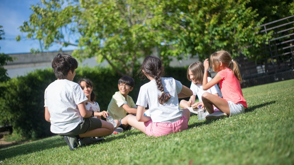 Ayuda a tu hijo a socializar en el colegio