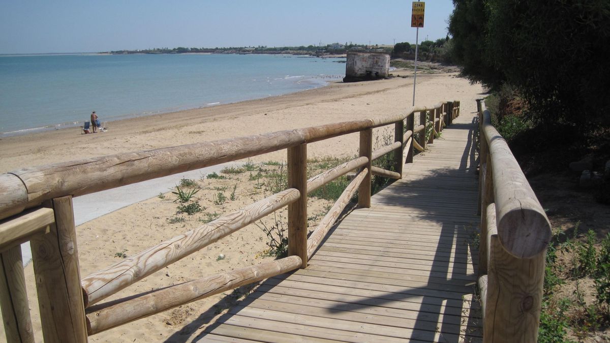 Las playas de Chipiona se quedan sin duchas este año por la sequía