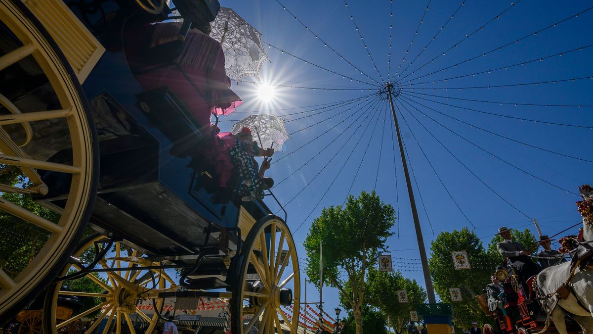 Altas temperaturas en la Feria de Abril de Sevilla