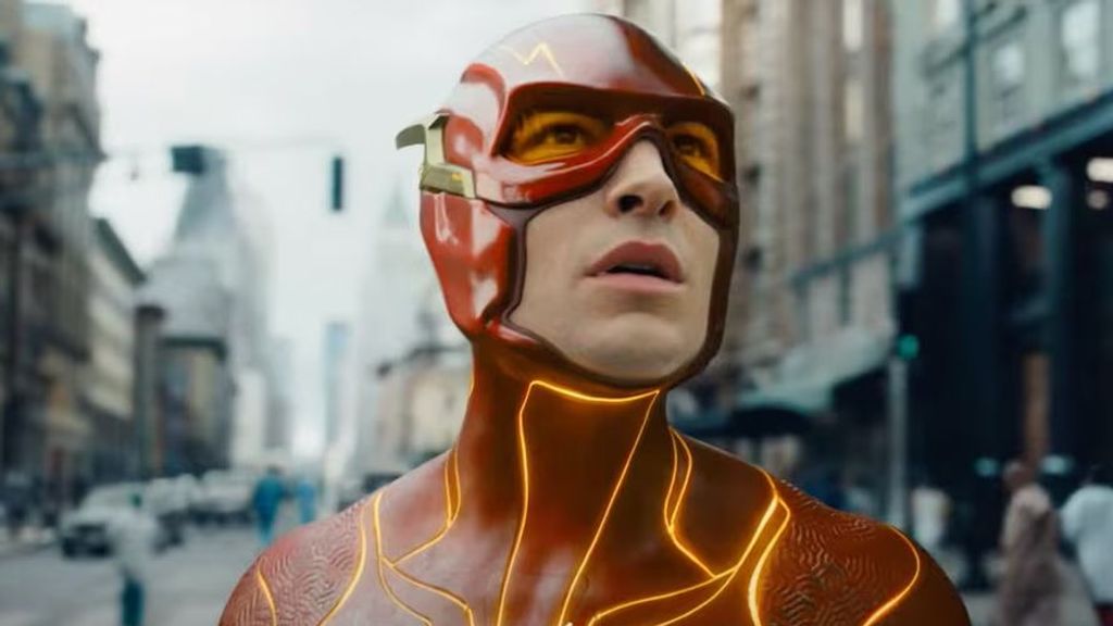 Ezra Miller. El actor vive una escalada autodestructiva que podría acabar con su carrera en un flash.