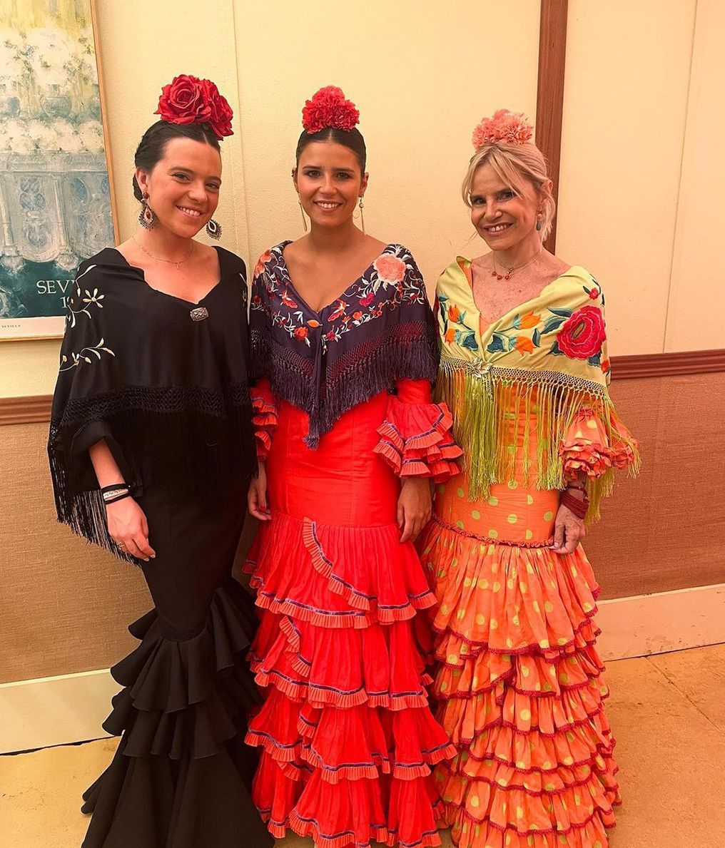 El traje de flamenca que ha revolucionado las redes: la Pedroche de la  Feria de Sevilla, Actualidad