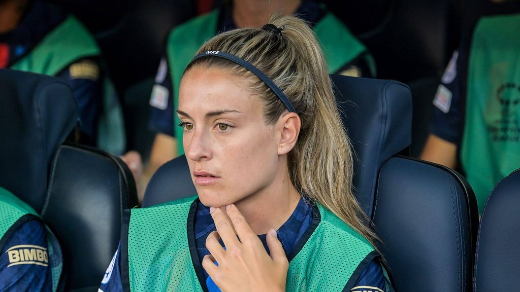 Alexia Putellas vuelve a sentirse futbolista 10 meses después: no jugó, pero estuvo convocada