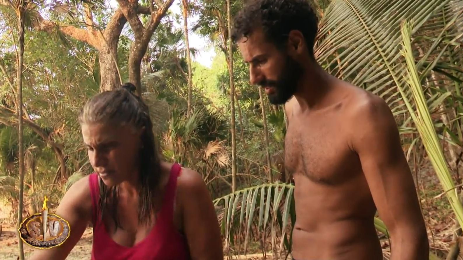El tenso momento de Yaiza y Asraf por el caldero de la comida y el fuego