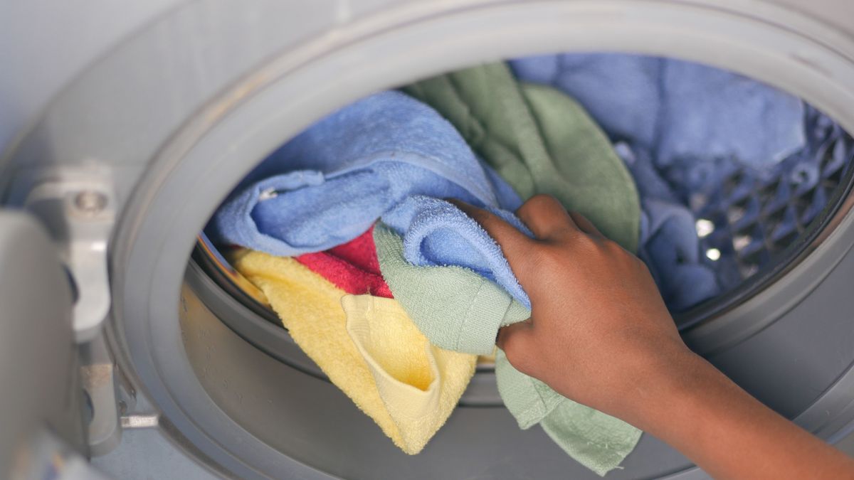 La goma de la lavadora debe limpiarse con frecuencia