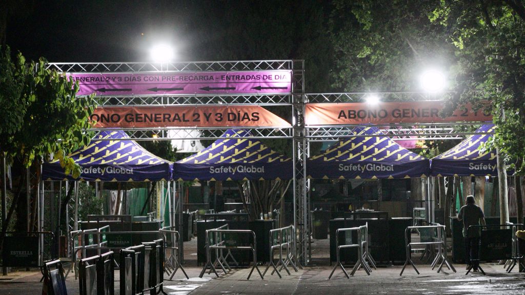 Puente de mayo pasado por agua: las fuertes tormentas obligan a desalojar el festival Warm Up en Murcia