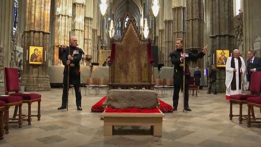 Westminster celebra la llegada de la Piedra del Destino para la coronación de Carlos III