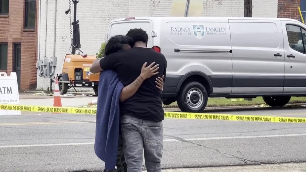 Gritos de pánico al escuchar los disparos que presagiaban la tragedia: el tiroteo mortal de Alabama