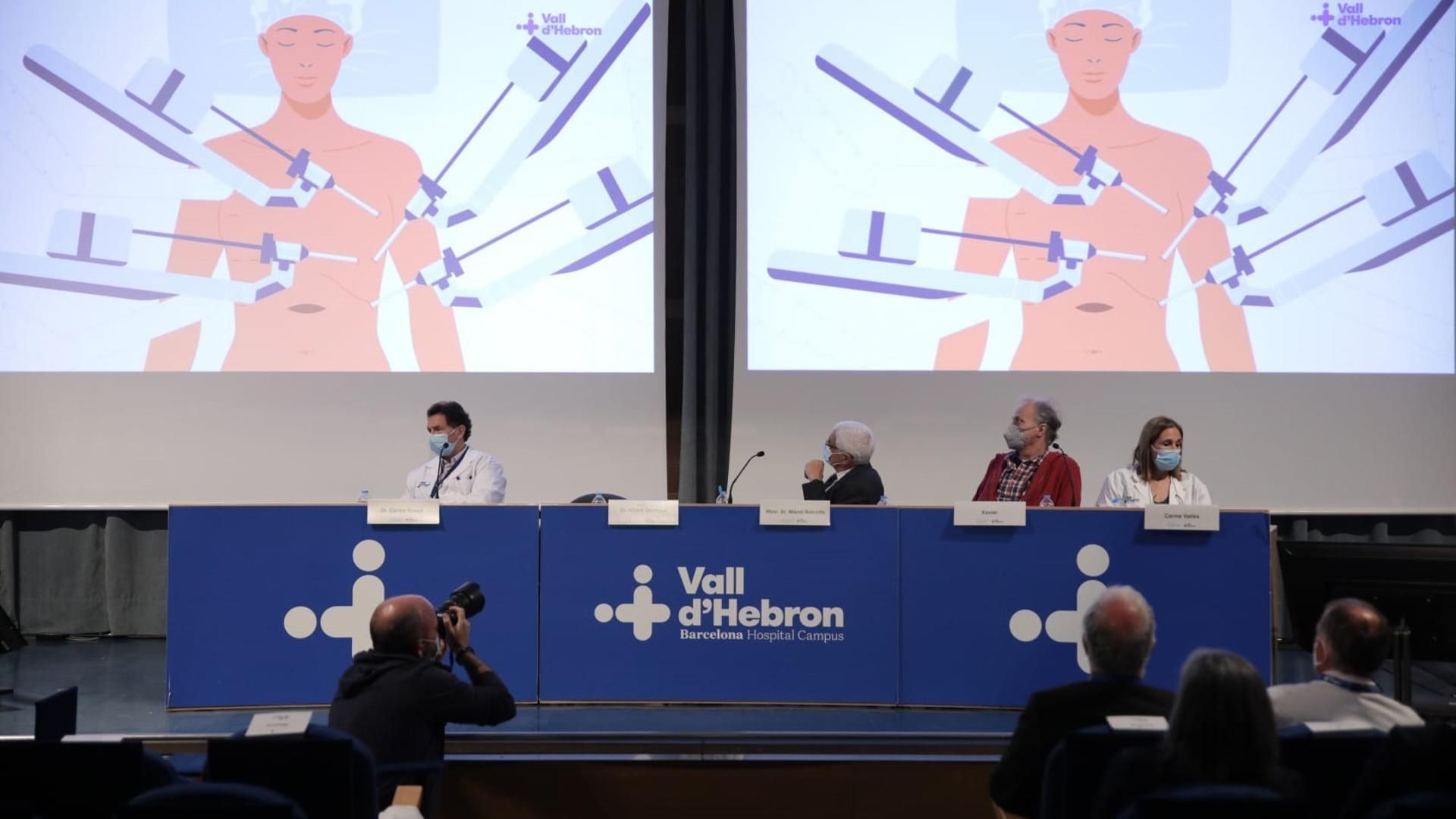 The Vall d'Hebron in Barcelona performs the first robotic lung transplant without opening the chest: “I have not felt pain”