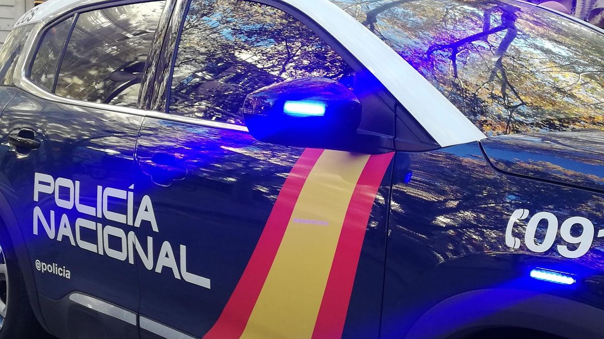 Archivo - Un coche de la Policía Nacional.