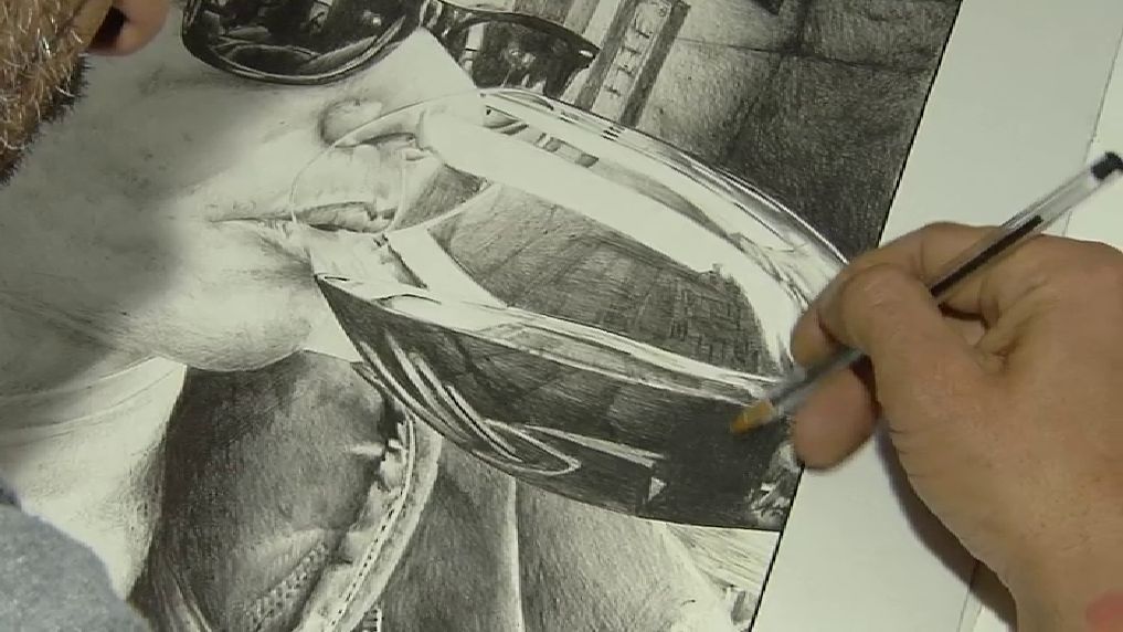 Un artista gallego triunfa con sus espectaculares dibujos elaborados a boli Bic