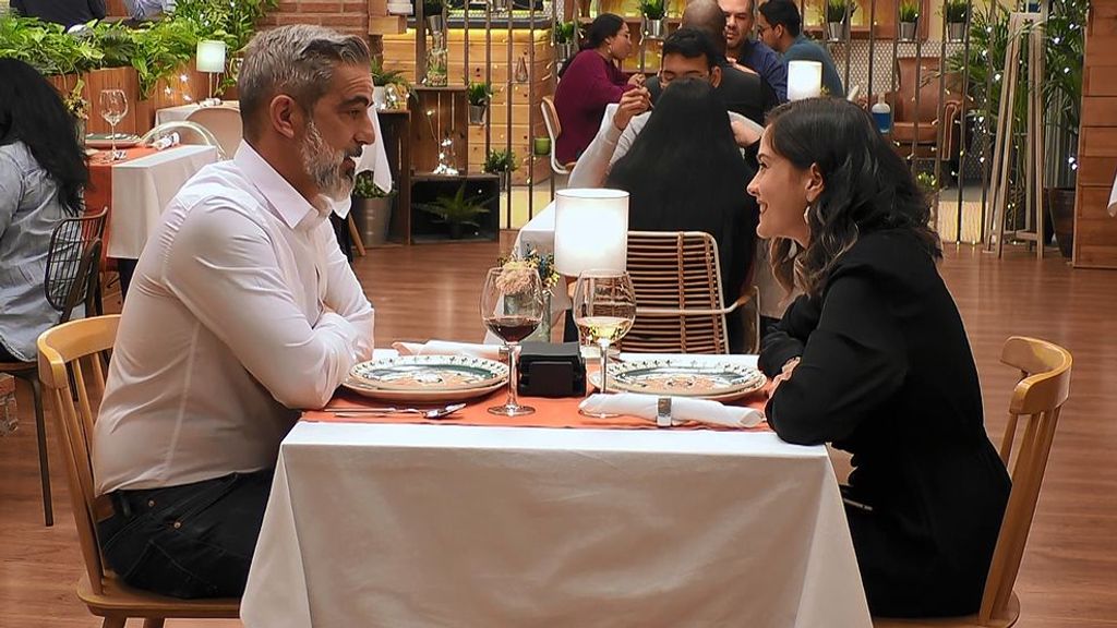 Ángel y Silvana durante su cita en 'First Dates'