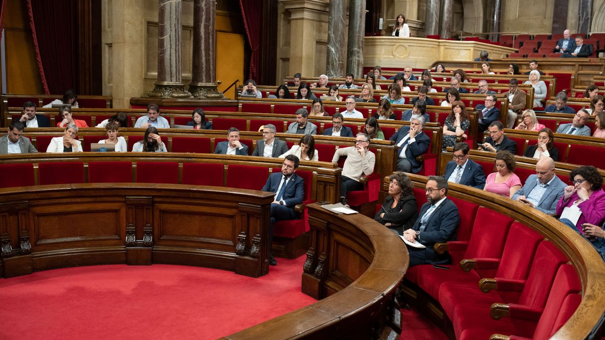 Imagen de la sesión del Parlament durante el Pleno del 2 de mayo Imagen de la sesión del Parlament durante el Pleno del 2 de mayo