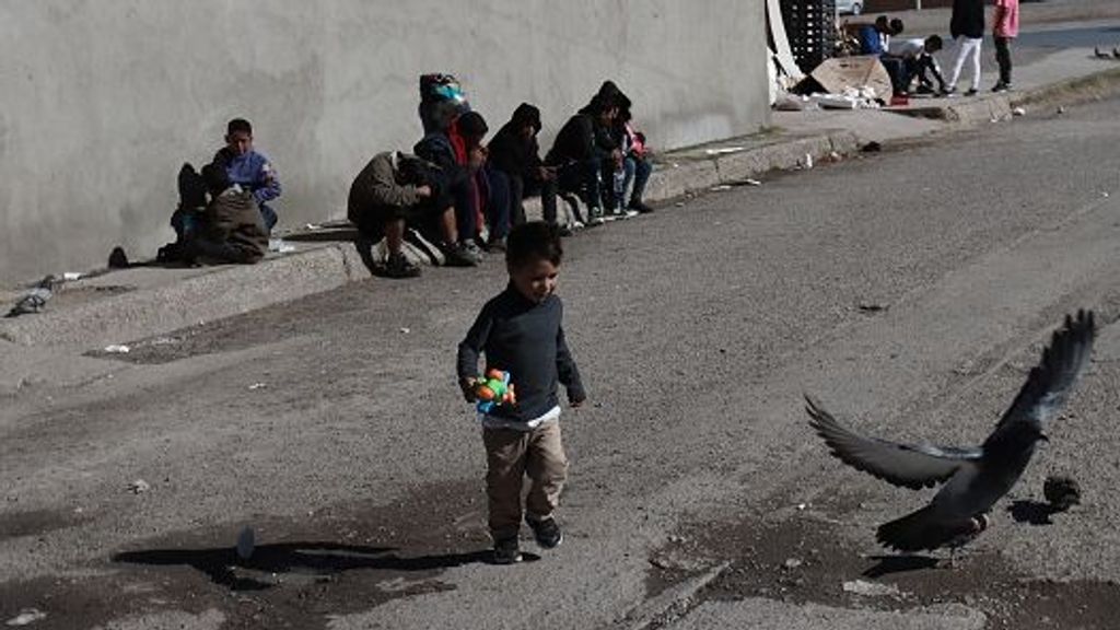 Un niño migrante en Ciudad Juarez, frontera de México con EEUU
