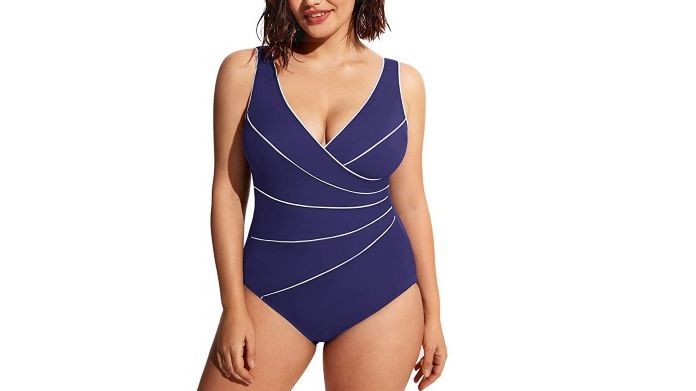 Bañador a rayas con escote en V azul