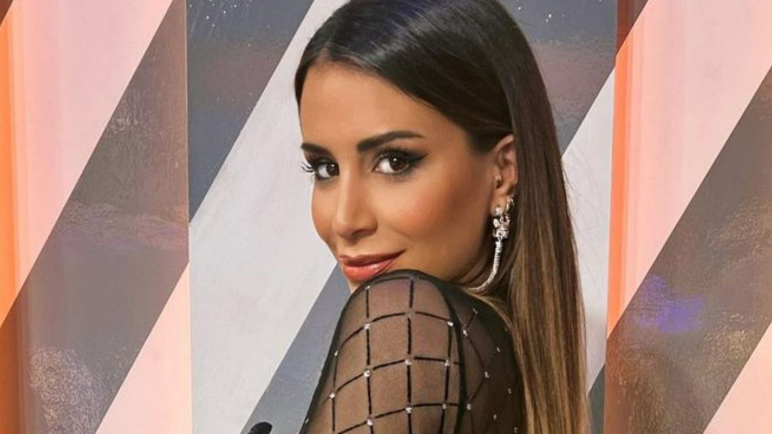 Cristina Porta se somete a su cambio de look más arriesgado