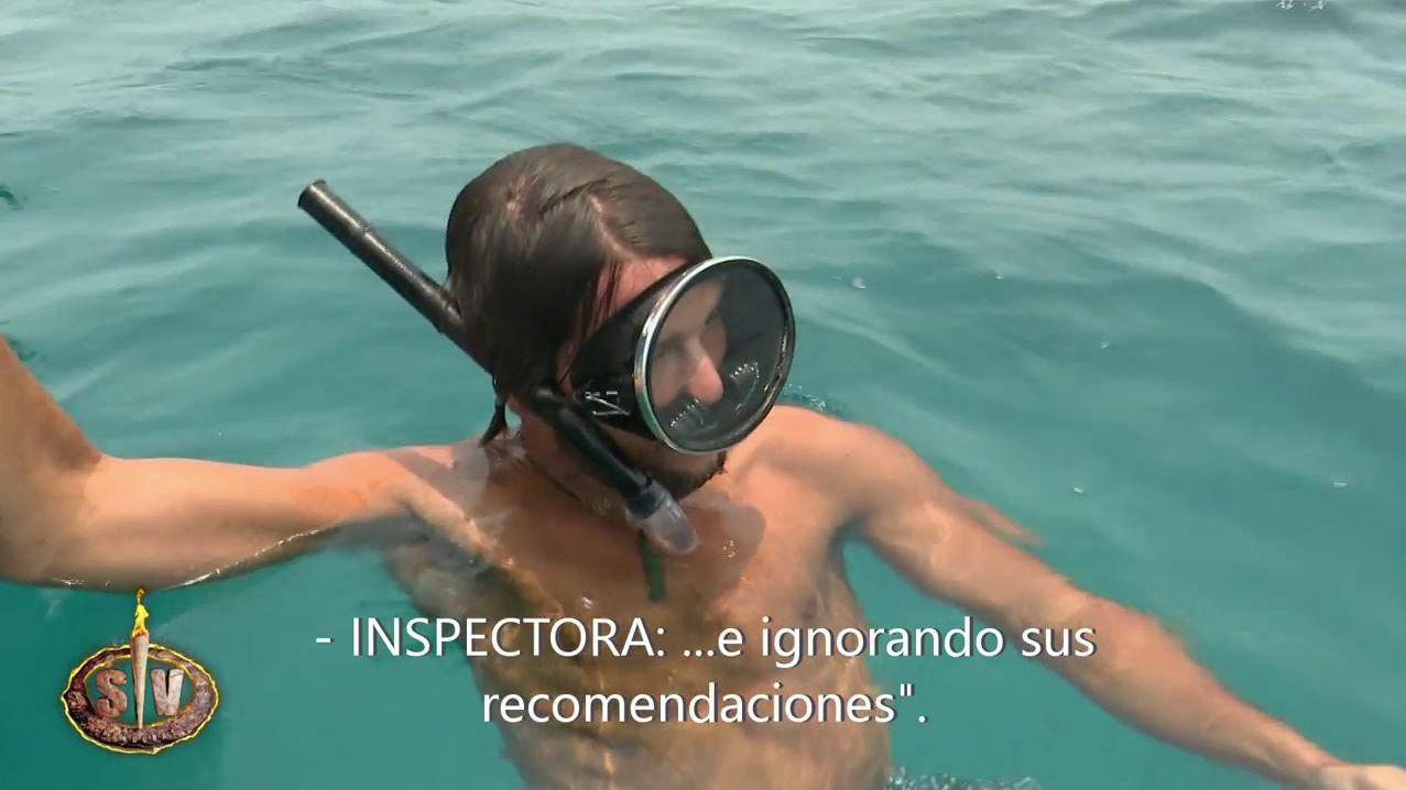 La inspectora habla con Bosco y le advierte por su comportamiento