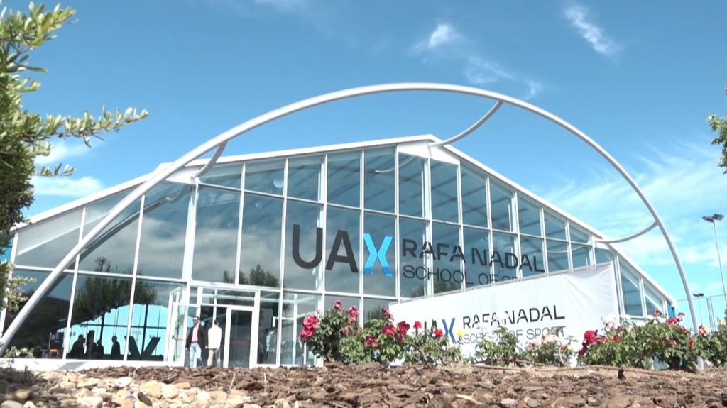 Leyendas del deporte español inauguran el nuevo polideportivo de la UAX Rafa Nadal School Of Sport
