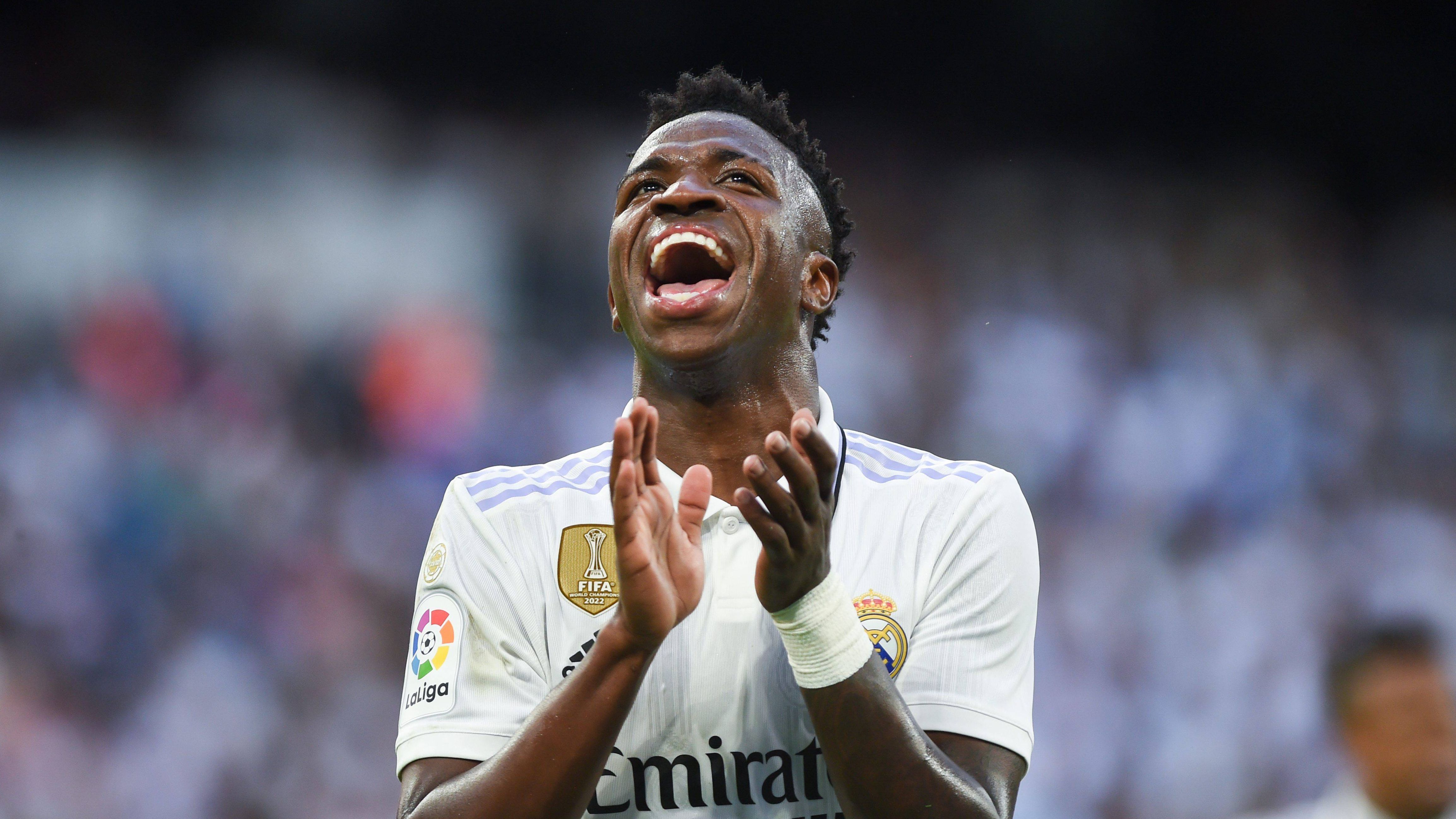 Vinicius reacciona a la victoria del Madrid de baloncesto: "Nunca lo puedes dar por muerto" Vinicius reacciona a la victoria del Madrid de baloncesto: "Nunca lo puedes dar por muerto"