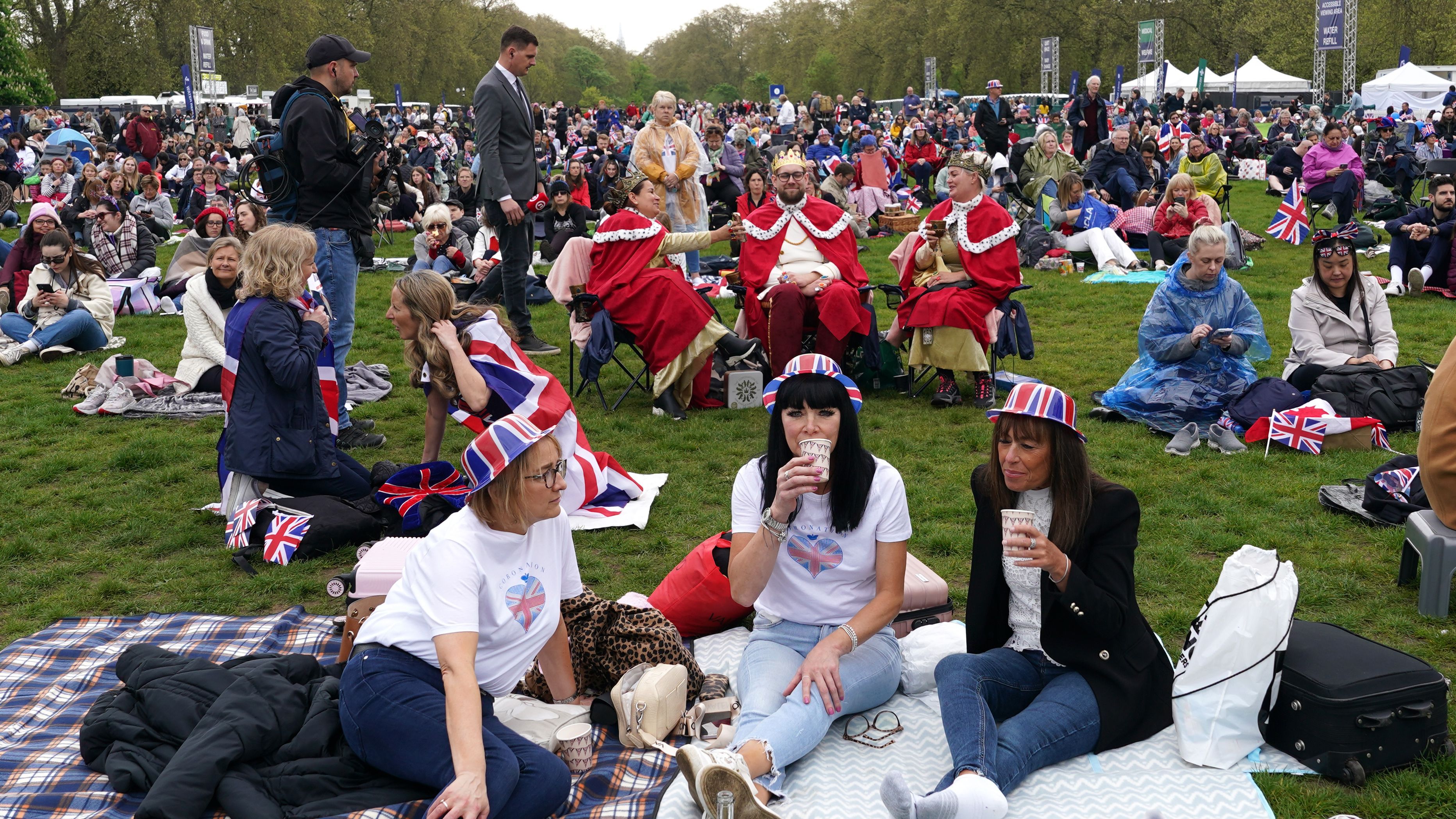 Ambiente festivo en Hyde Park, donde los británicos podrán seguir la coronación de Carlos III