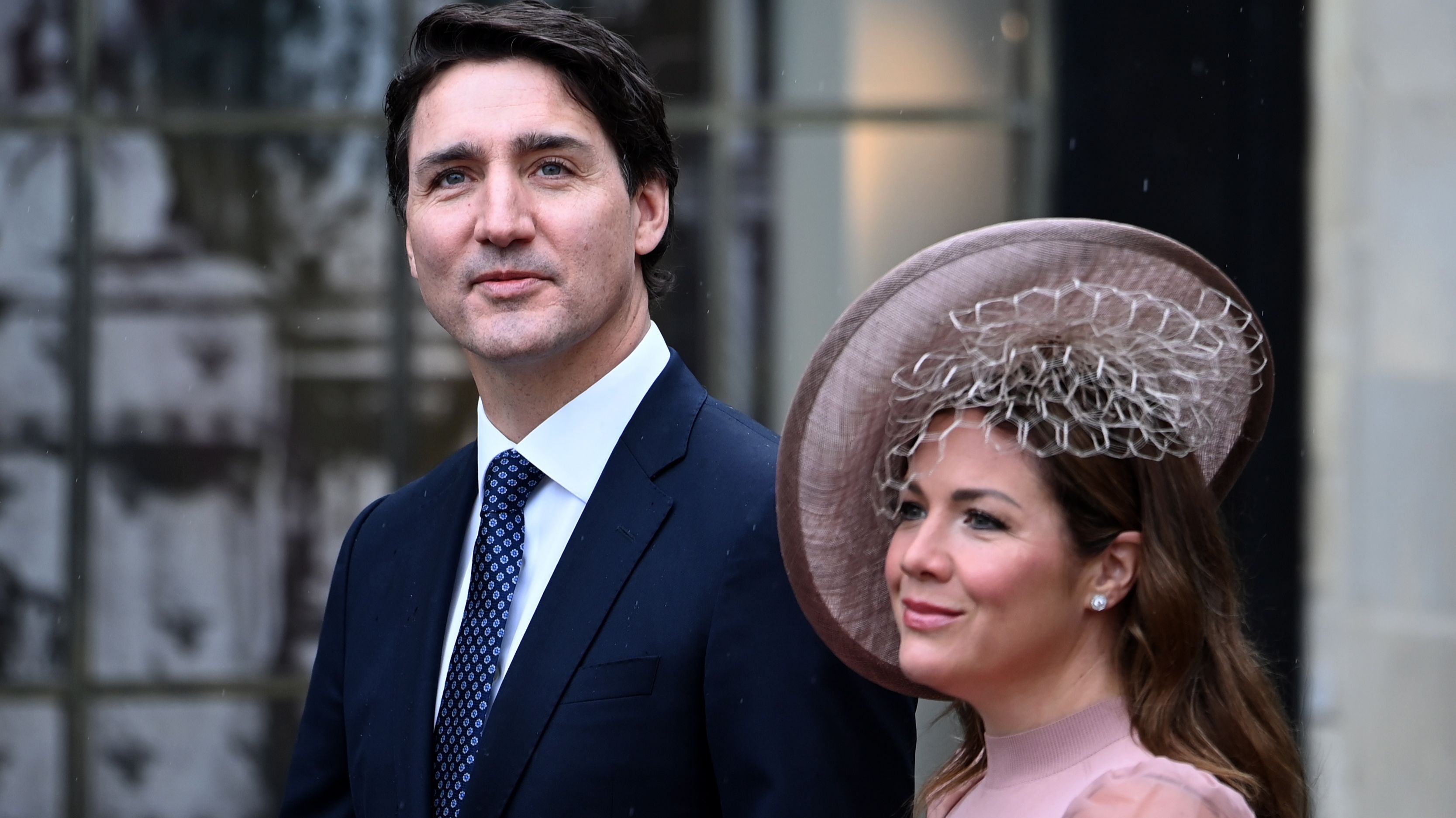 El primer ministro canadiense, Justin Trudeau, y su mujer, Sophie Gregoire Trudeau, llegando a la coronación de Carlos III