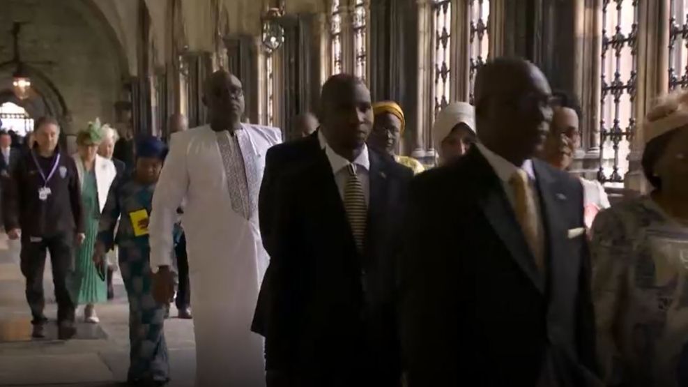 Los primeros invitados llegan a la Coronación de Carlos III