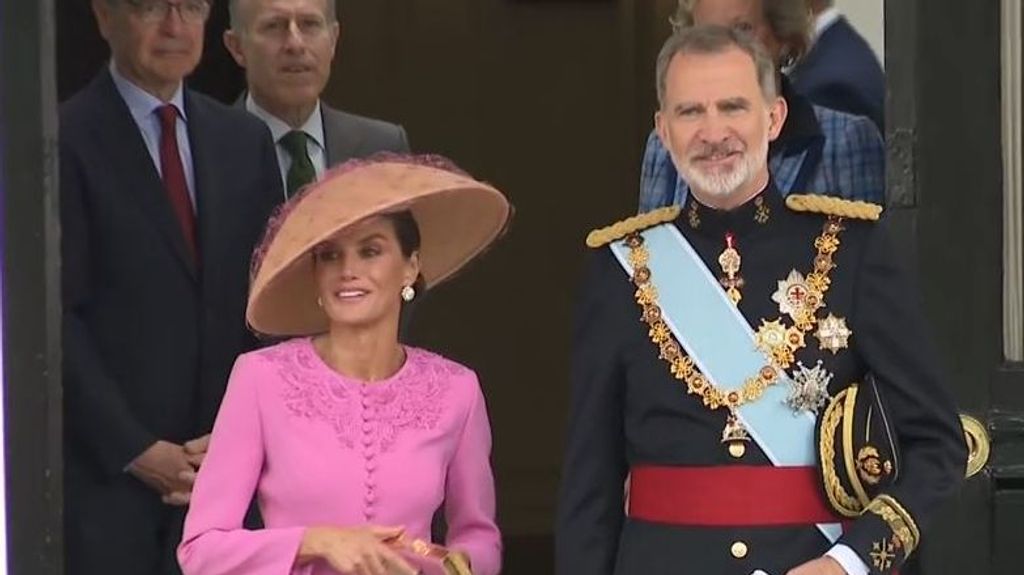 Los reyes Felipe VI y Letizia asisten a la coronación de Carlos III
