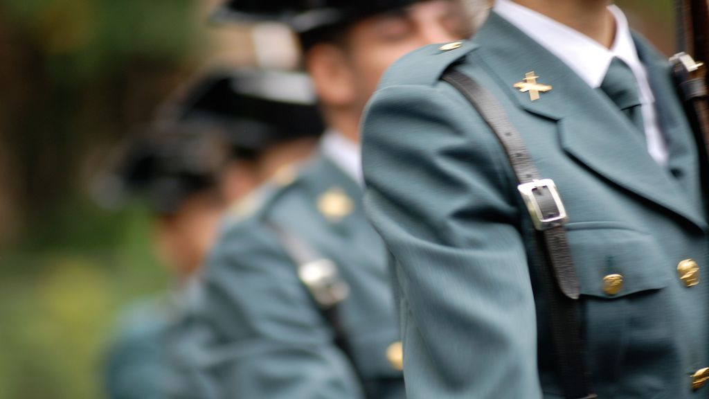 Suspendido un guardia civil al desatar una pelea y huir de la Policía porque un niño le manchó de kétchup