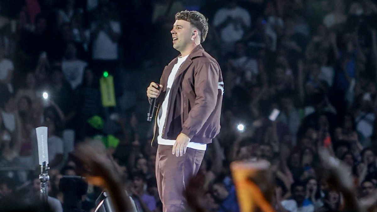 El cantante Quevedo durante una actuación en el Wizink Center, a 5 de mayo de 2023