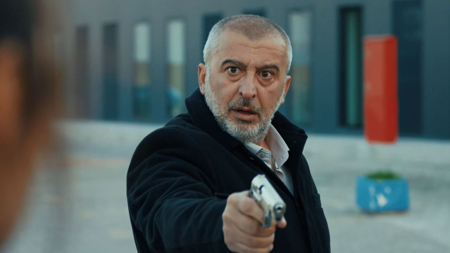 Aziz, en shock con el parecido de Hazal con Naz